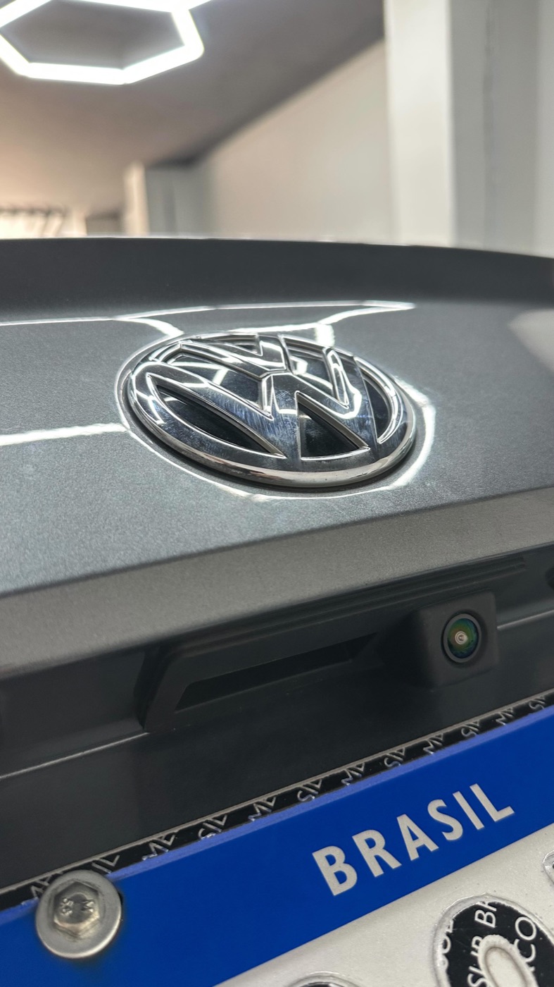 Câmera de ré instalada em VW